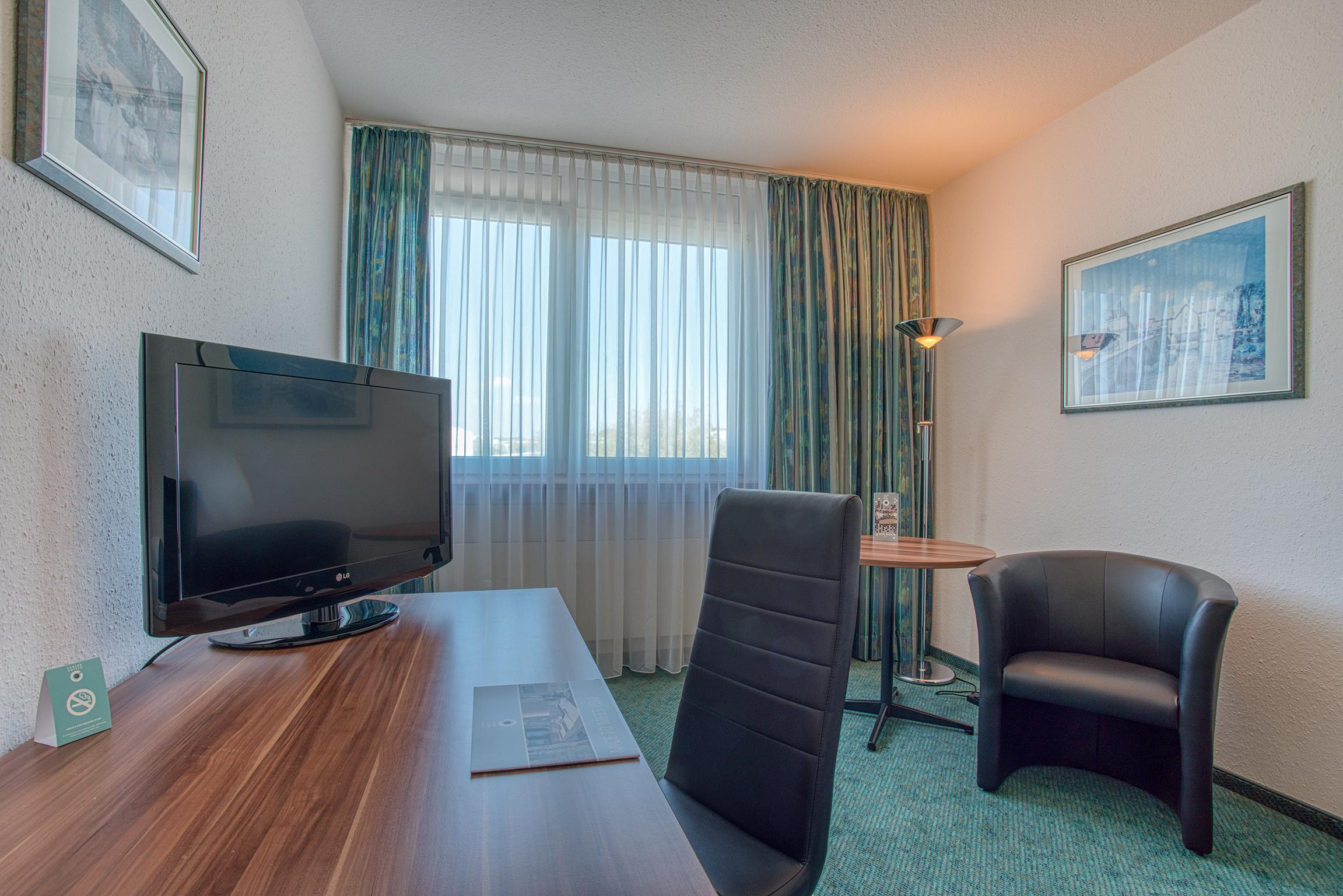 Centro Hotel Boeblingen, Trademark Collection By Wyndham Bagian luar foto