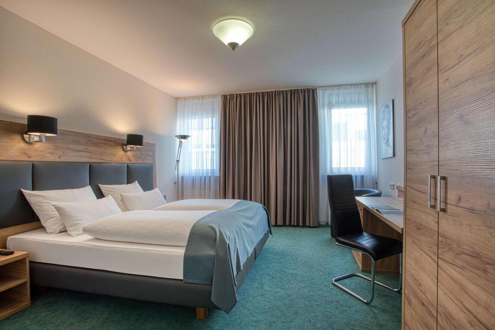 Centro Hotel Boeblingen, Trademark Collection By Wyndham Bagian luar foto